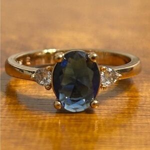 New gold ring, size ~6 - Hypoallergenic Water resistant